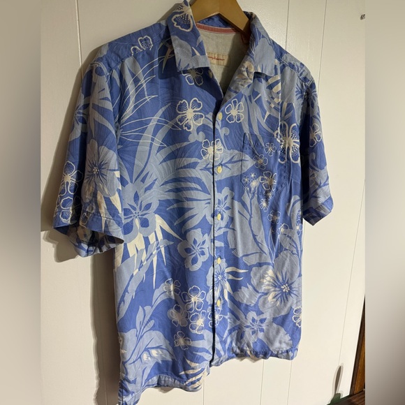 Tommy Bahama Silk Shirt Mens Medium Blue Floral Tropic Island Print Short Sleeve - Picture 3 of 10